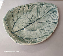 Load image into Gallery viewer, Dish - Leaf impression