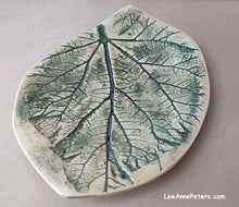 Load image into Gallery viewer, Dish - Leaf impression