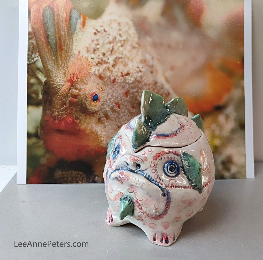 Handfish Character Jar - Med