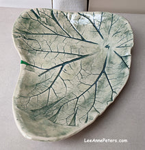 Load image into Gallery viewer, Bowl - Leaf impression