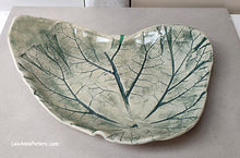 Load image into Gallery viewer, Bowl - Leaf impression